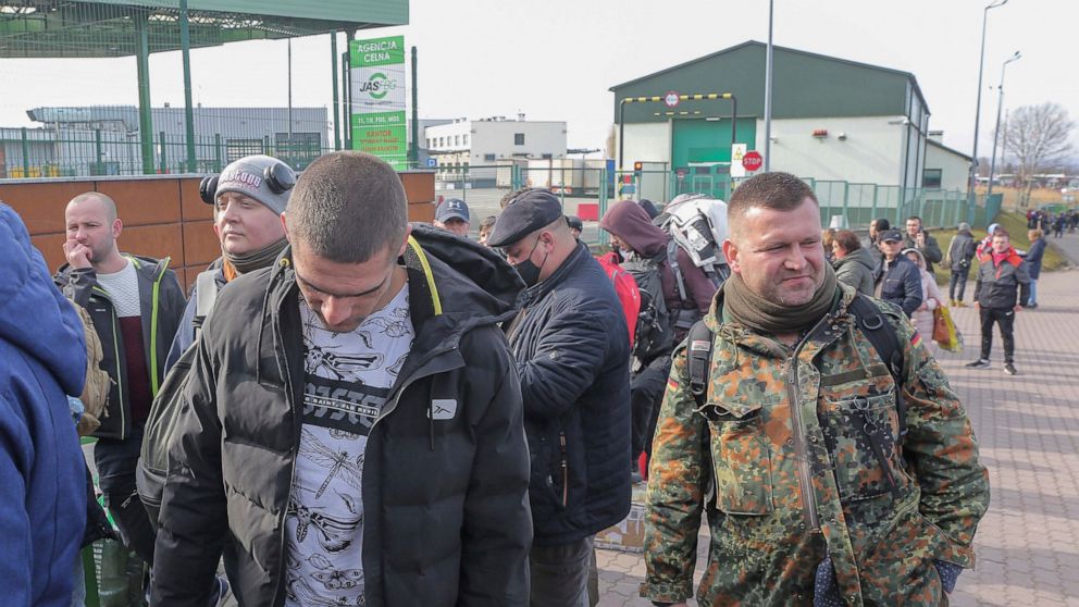 Ukrainians fly home to fight in the civil war