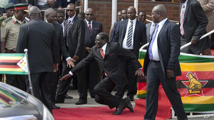 Top 6 Presidential falls or slip captured on camera