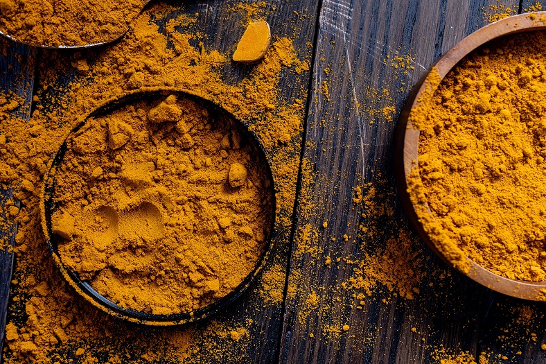 Turmeric: The 10 Secret Superpowers Your Grandma Never Told You About 🌟