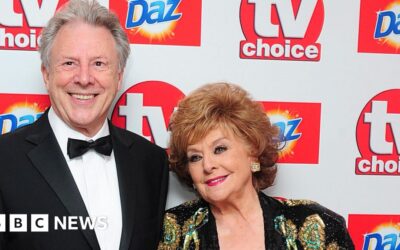 Original Coronation Street star Philip Lowrie passes away