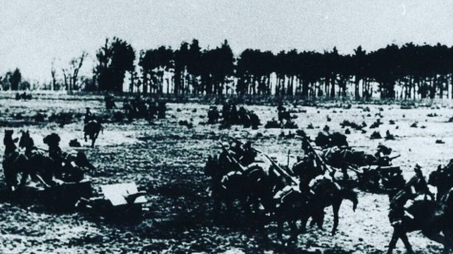 Title: “Polish Soldiers Defend Against Nazis in Battle of Wizna” 

In September 1939, during the Battle of Wizna, a Polish army of 720 soldiers valiantly fought against 42,000 Nazis for three…