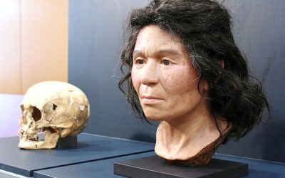 Investigating WWII-era photo of woman posing with skull of 'Japanese soldier'